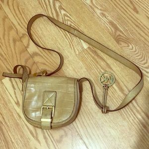 Tan Michael Kors Crossbody Bag